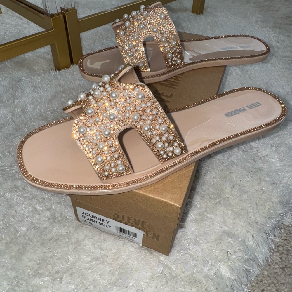 Steve Madden Tan/Blush Sandals with H-Strap Design